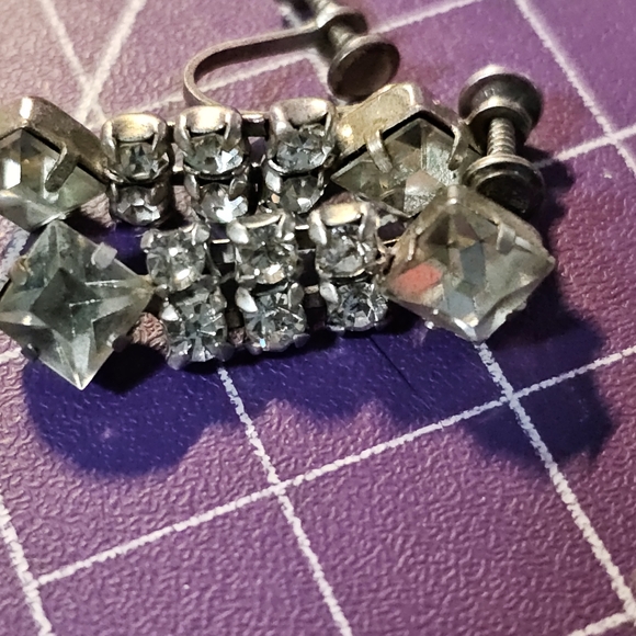 Vintage crystal screw back earrings (stamped) - Picture 4 of 4